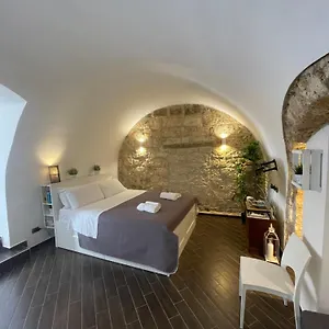 Desireshome , Bari Italy